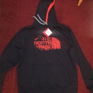 Men’s BRAND NEW North Face sweatshirt